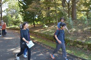 園内散歩の様子2
