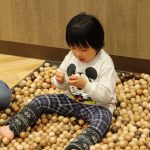 遊具で楽しむ様子1