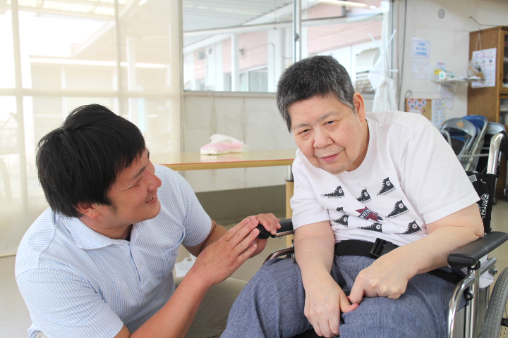 利用者と職員の様子