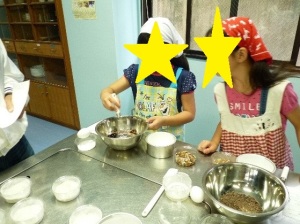 ケーキ作りをする様子3