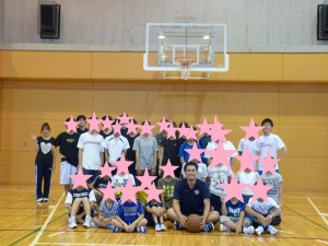 高山選手と参加者で集合写真