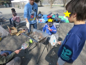 バーベキューを準備している様子4