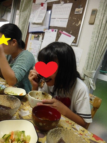 ご飯を食べている様子4