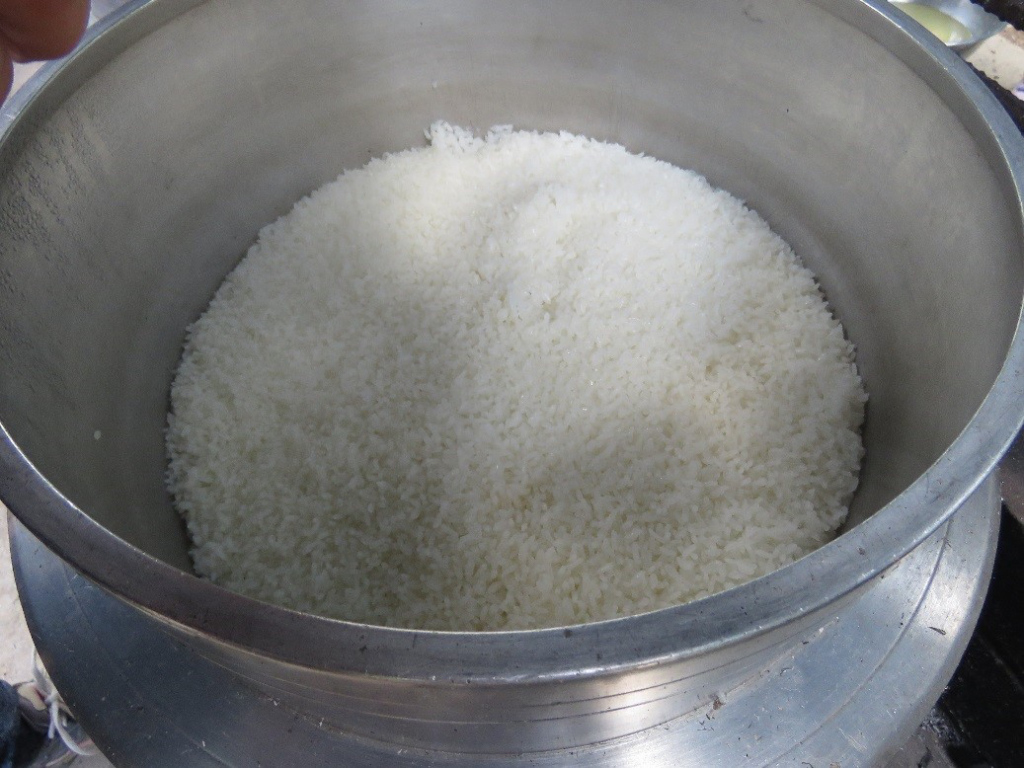 釜にご飯