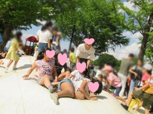 遊んでいる写真